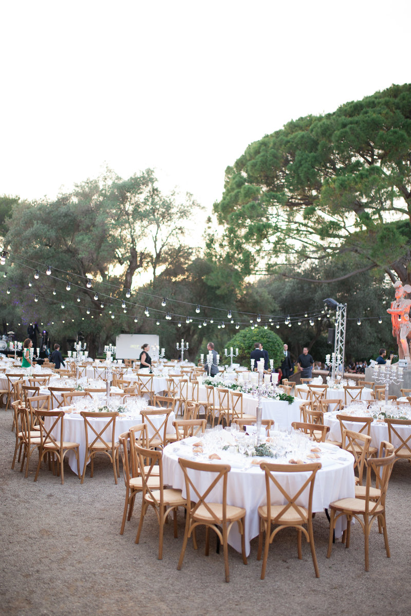 south west france wedding in chateaux de la cotes in Bordeaux