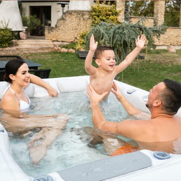 wellis-teide-life-premium-hot-tub-cda-idaho