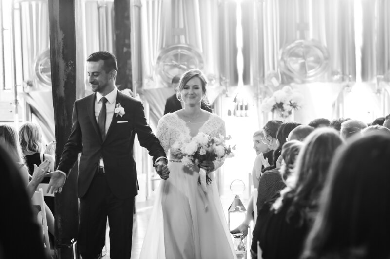 Speakeasy bar in Toronto hosts wedding for elegant couple