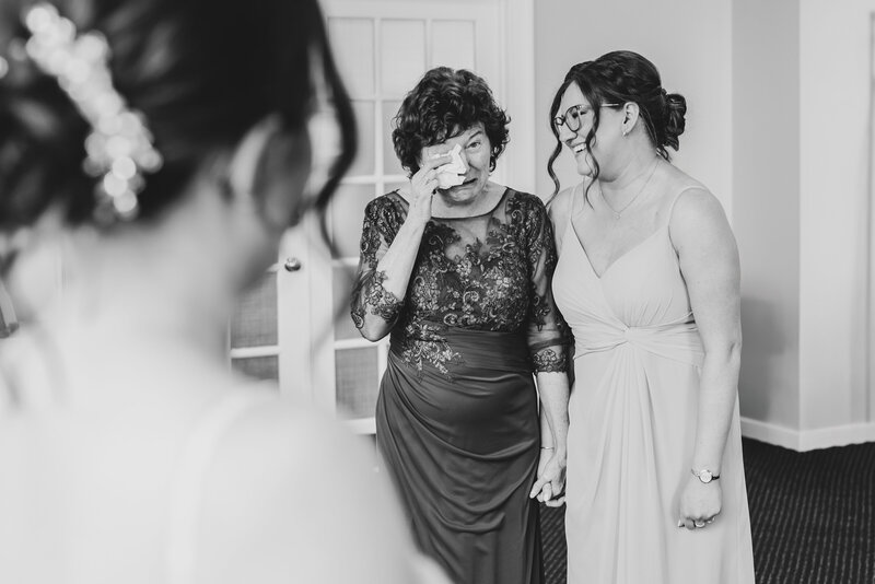 Elizabeth-Kevin_WeddingPreviews_05
