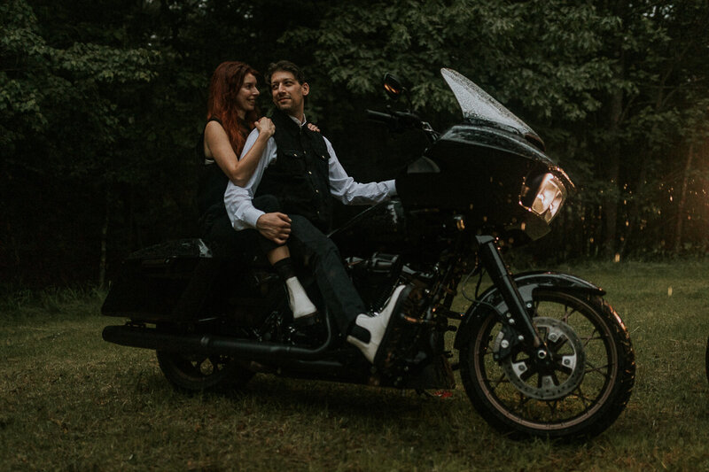 30_Eagle_River_Wisconsin_Lake_Cabin_Rainy_Engagement_Photos_Motorcycles_Harley_Davidson_James_ Stokes_Photograhy_WI.24