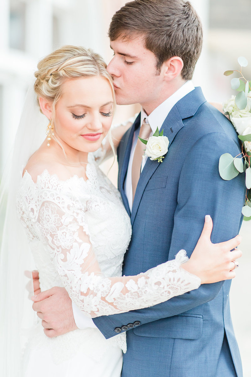 The-Grand-Opera-House-Crowley-Louisiana-Wedding_41