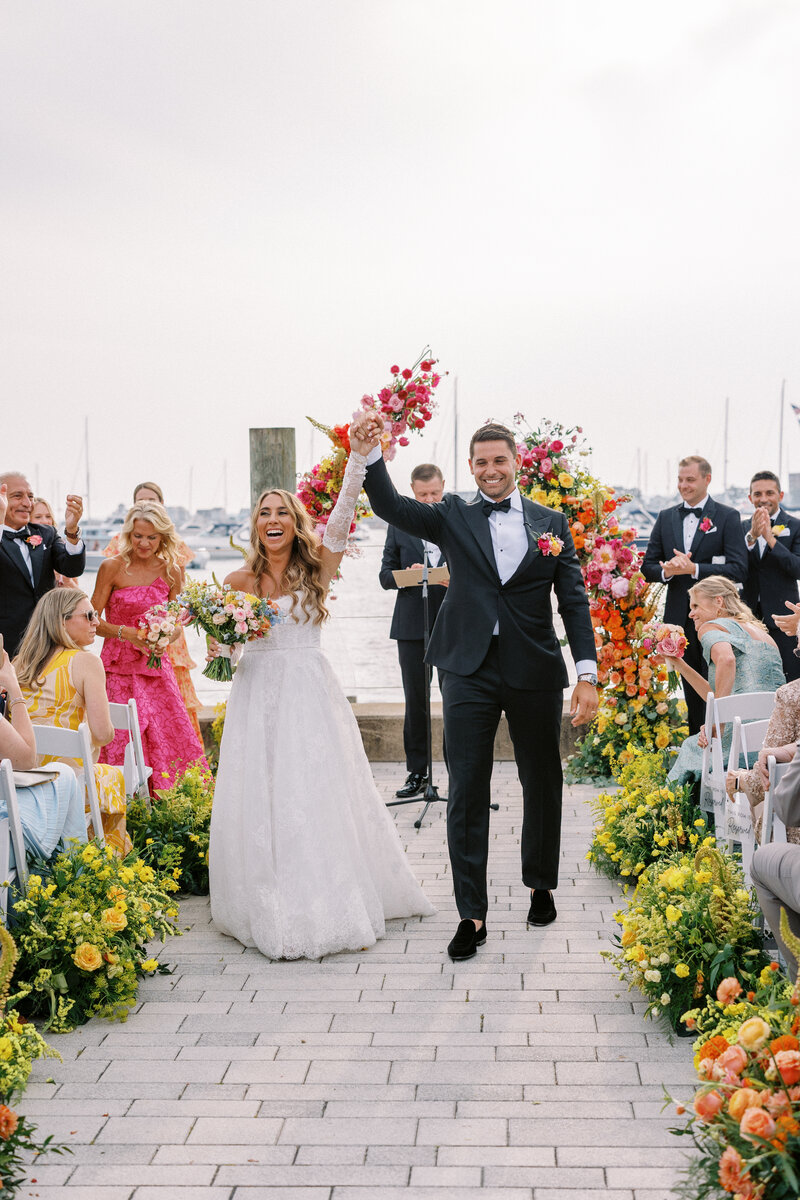 The Bohlin Newport wedding ceremony flowers 