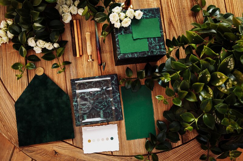 Elegant moody wedding with green touches