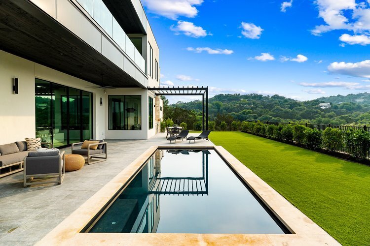 4707-christopher-drive-exterior-3