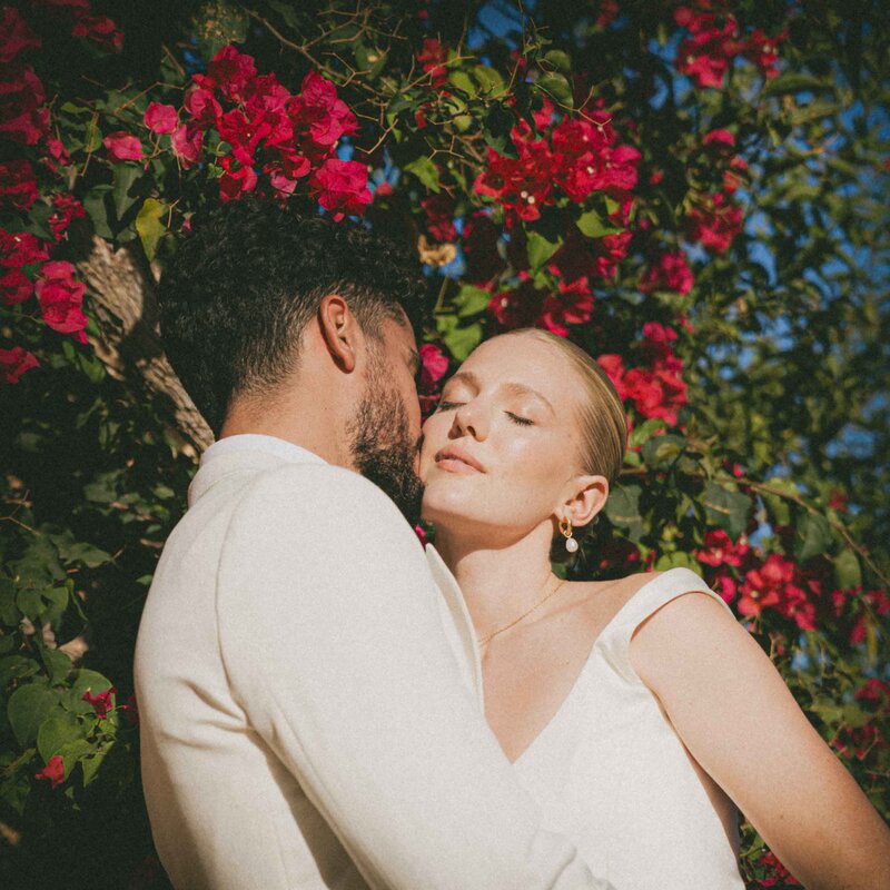 Wedding, Elopement & Couples Photographer In Oahu, Hawaii