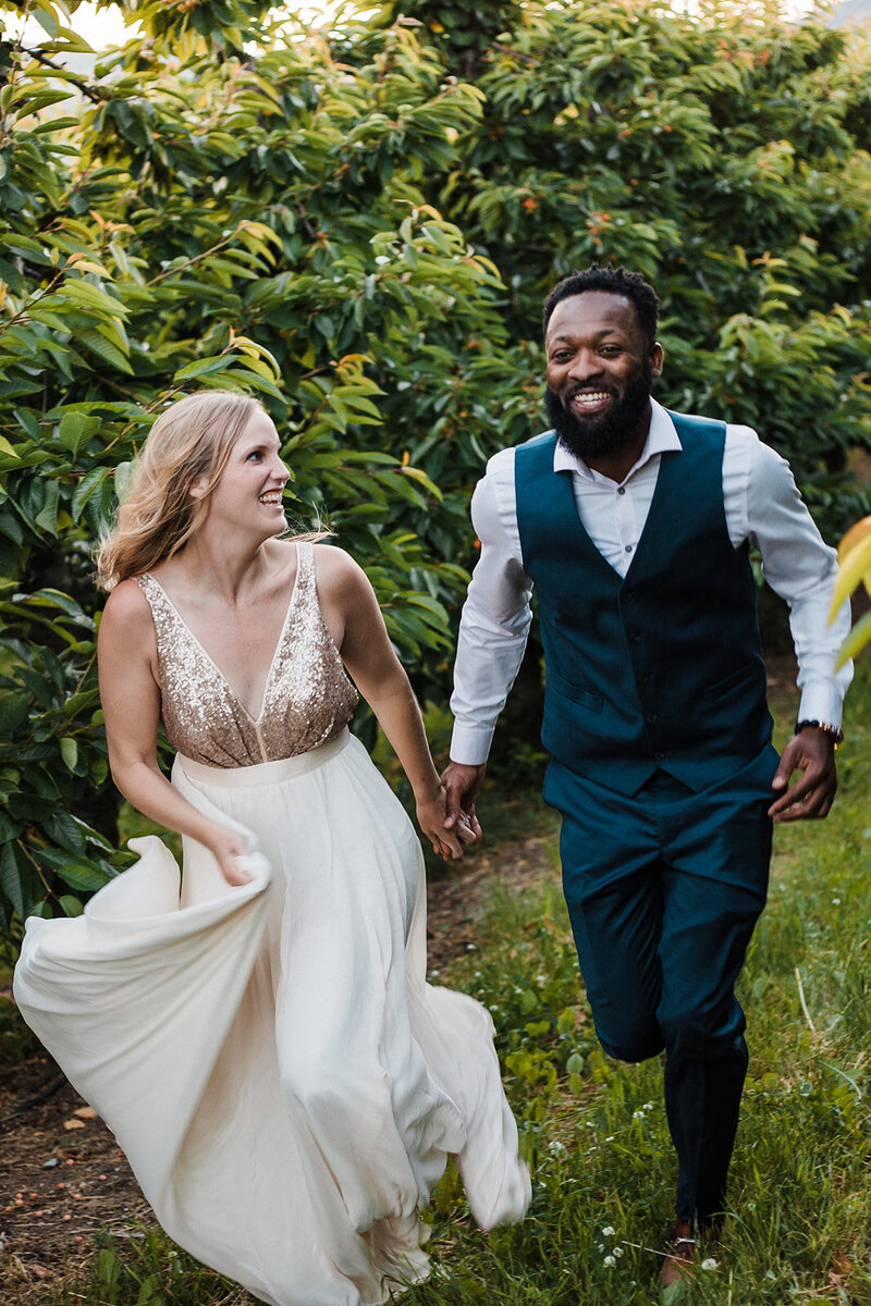 Discover the serene beauty of a forest elopement in California with Heather Anderson Photo. Specializing in creating magical moments for couples surrounded by towering trees and lush greenery.