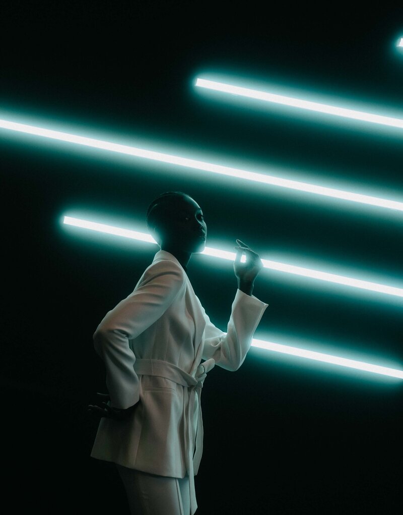 contemporary shooting in Berlin Roberto Panciatici Studio neon light portrait