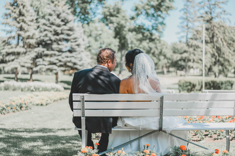 intimate wedding at tuthill park in sioux falls, sd