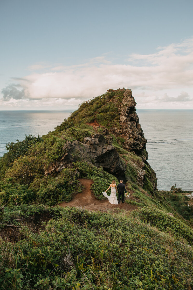 Oahu Hawaii Elopement Photographer