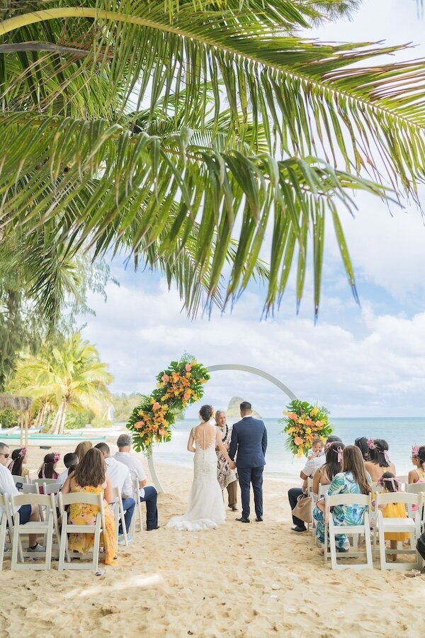 Oahu wedding photography in Hawaii