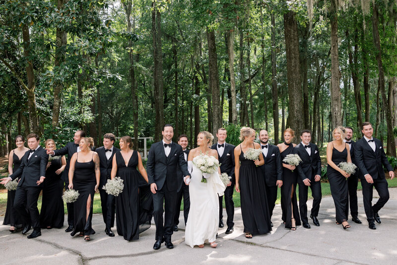 wedding bride and groom savannah georgia bridesmaids bouquet