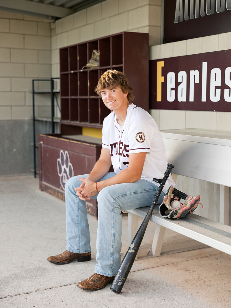 dripping-springs-baseball-senior-photos