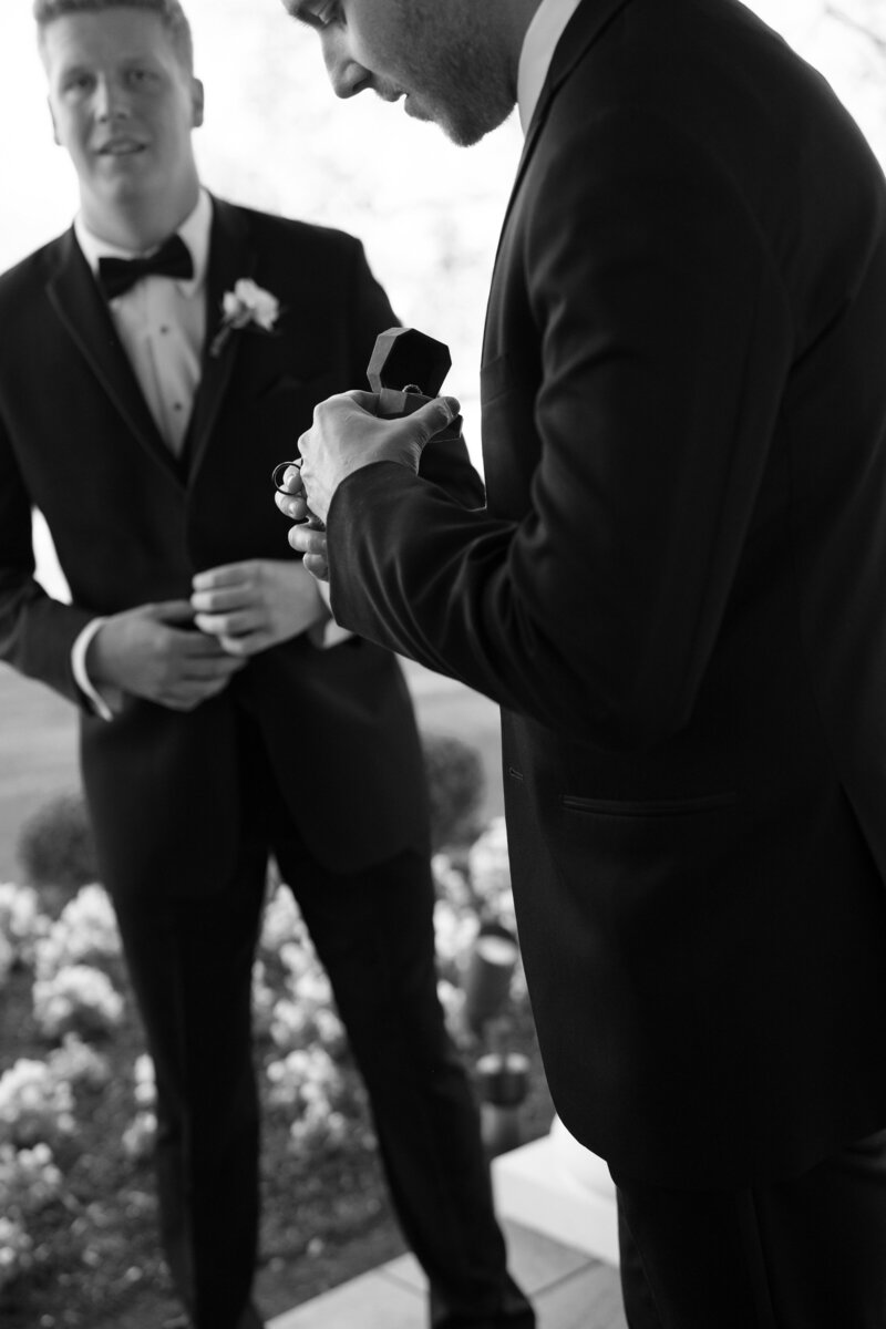 Indianapolis Garden Wedding Candid and documentary style photography39