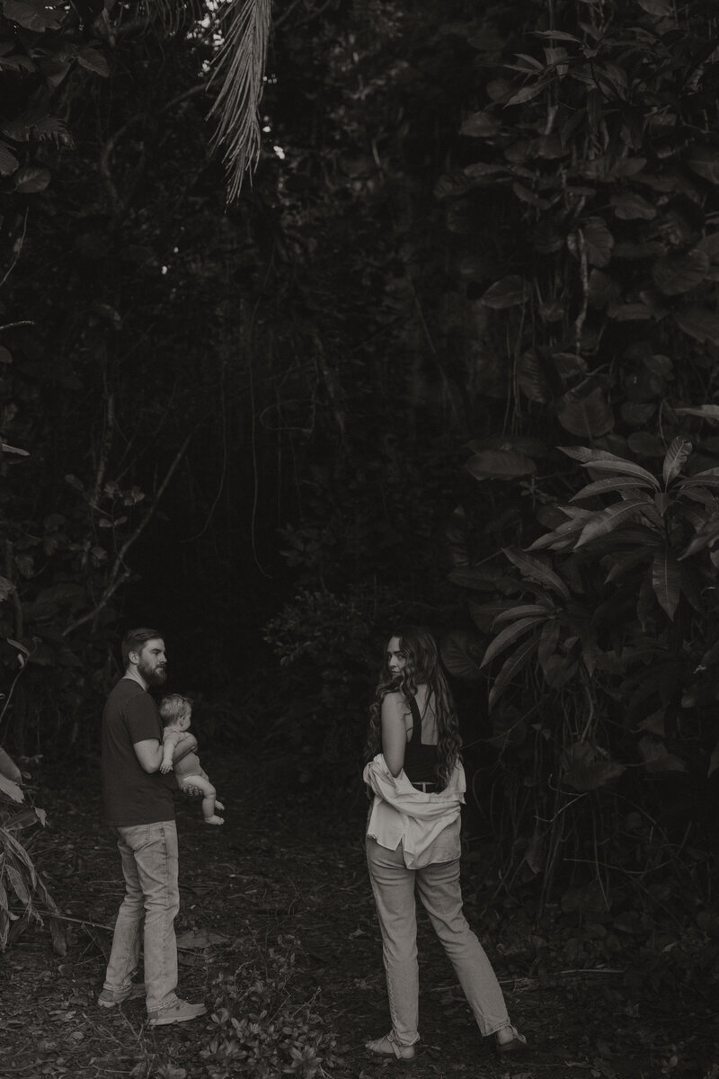 hawaii-motherhood-family-session-sneaks-26