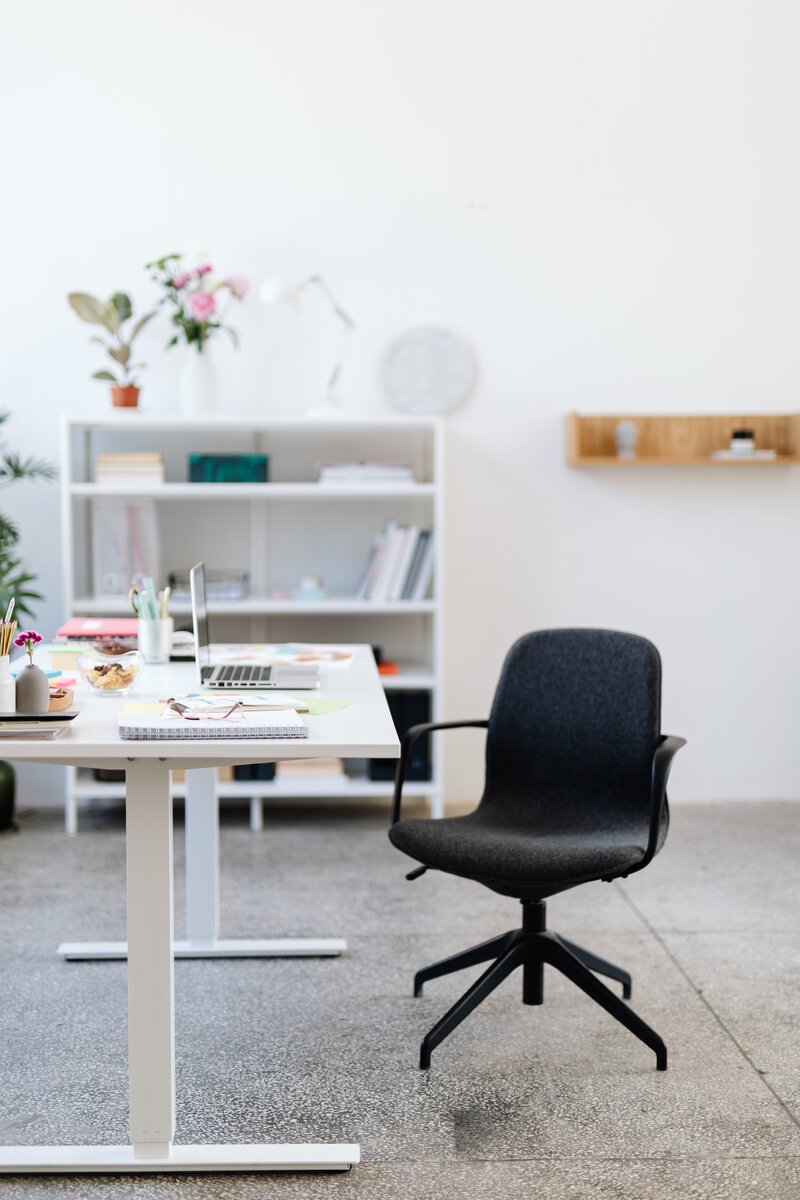 bureau et chaise