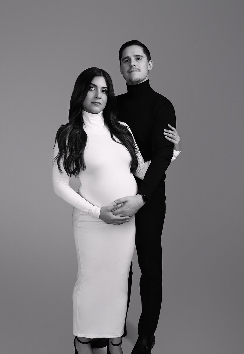 Couples black and white maternity photo shoot, maternity photos, pics, Syracuse ny maternity 