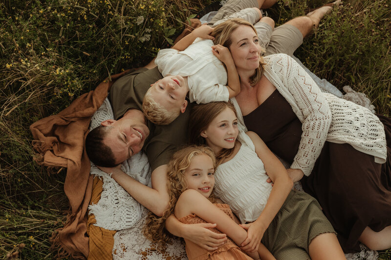 natural light nature family photoshoot