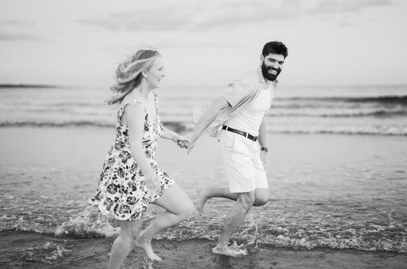 newport_ri_engagement_session_sarah&christian-6020-2