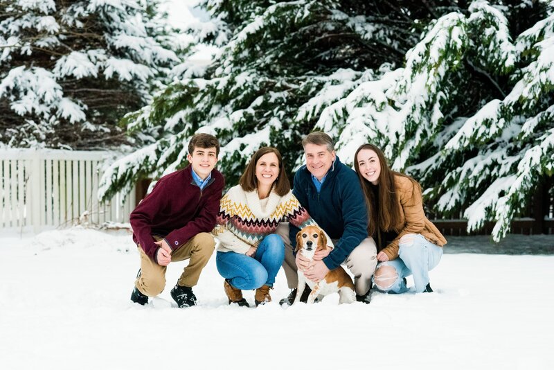 Family-Snow-Photos-Virginia-2-min