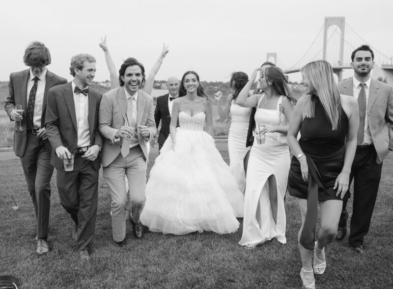 fun cocktail hour candid photos by nj wedding photographer group shot