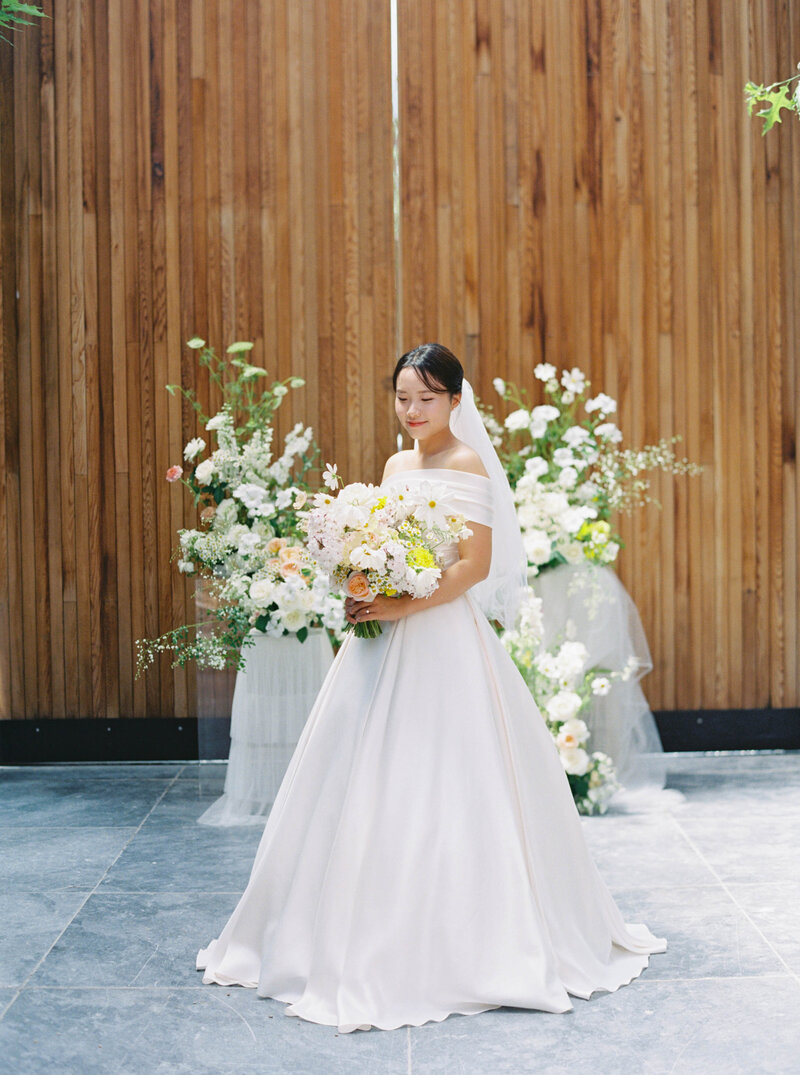 New Zealand Luxury Garden Wedding by Fine Art Film Destination Wedding Photographer Sheri McMahon-15