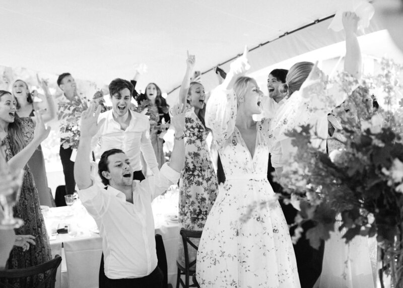 chloe-winstanley-weddings-jewish-tables-dancing-bride-groom