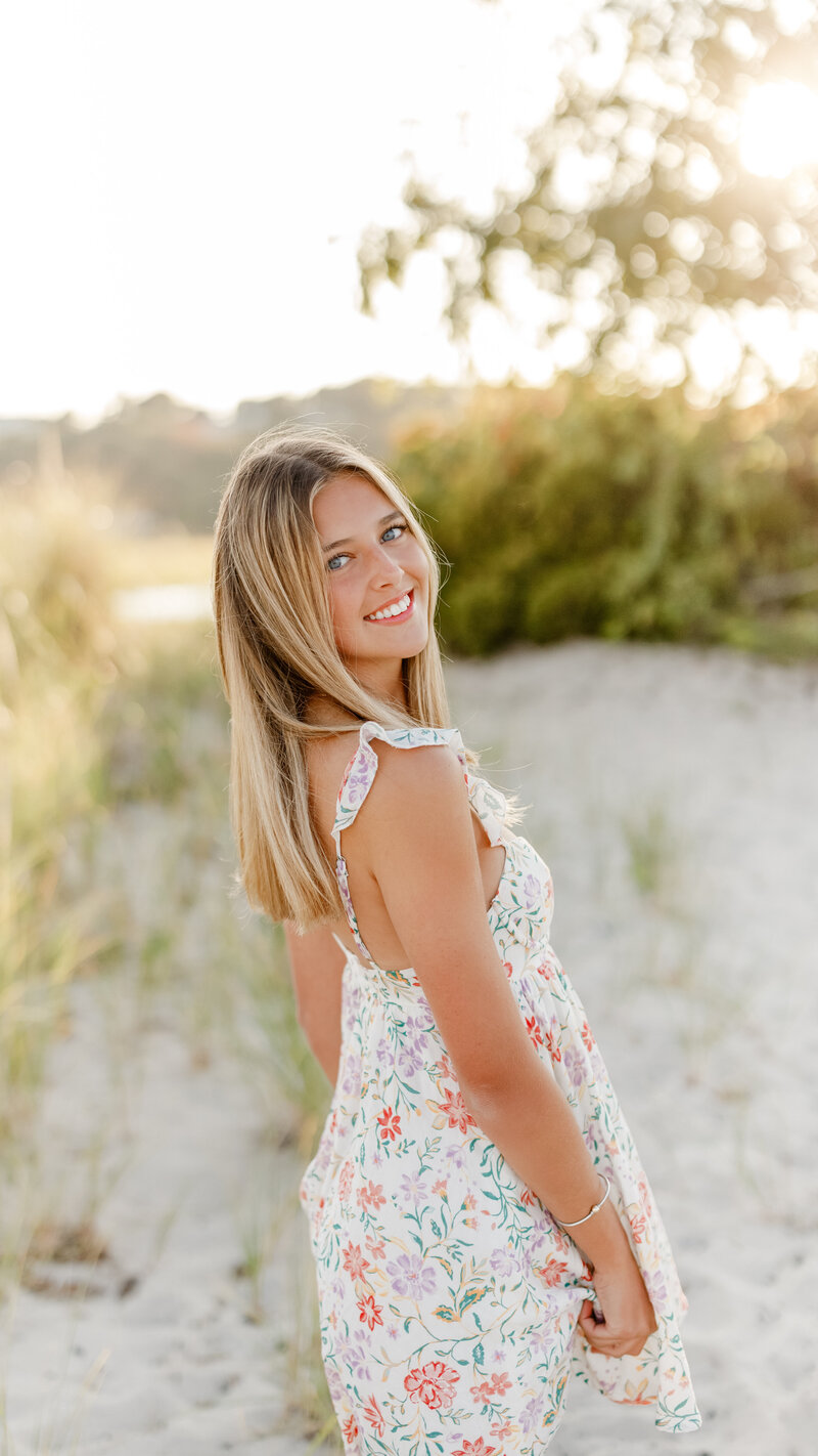 Alison senior portrait photo by South Shore senior portrait photographer Christina Runnals