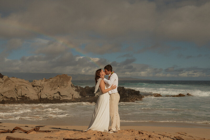 michigan hawaii elopement photographer