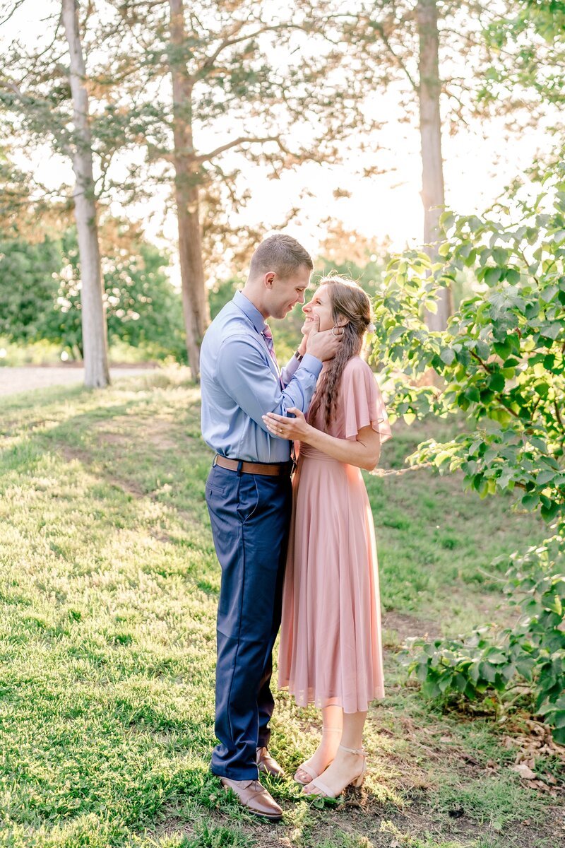colorful-spring-garden-engagement-in-virginia-00024