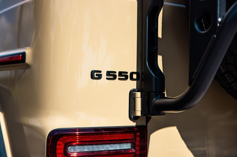 mercedes-g550-desert-sand-professional-edition-for-rent-in-miami-012