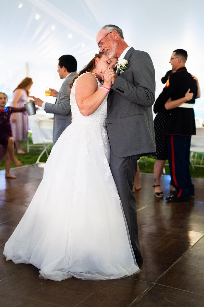 berkshire-massachusetts-wedding-father-daughter-dance