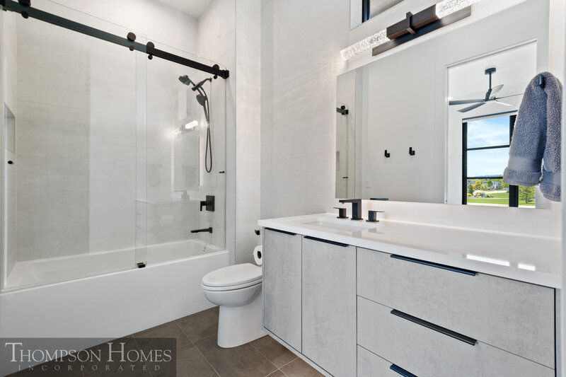 Thompson-Homes-Stillwater-Modern-Prairie-Eagle-Idaho-Custom-Home-Builder-49