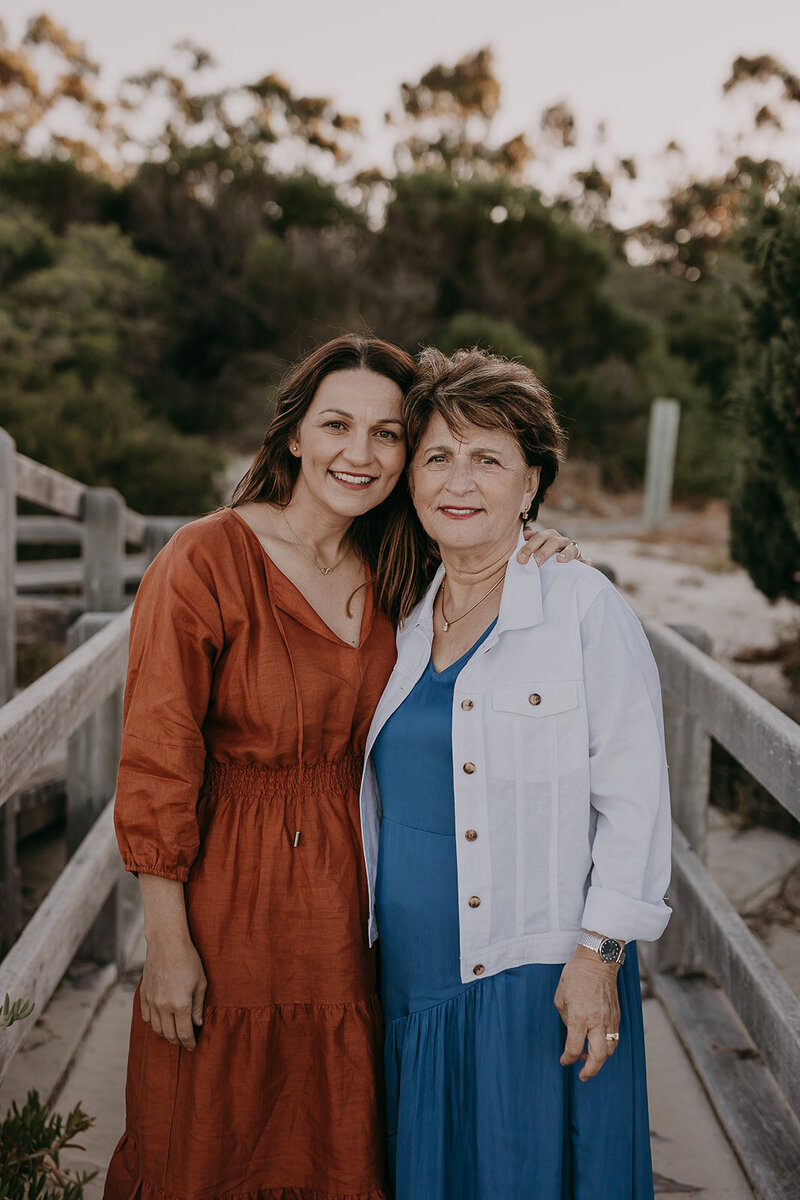 Ana_ExtendedFamily_Jan2022-203_websize
