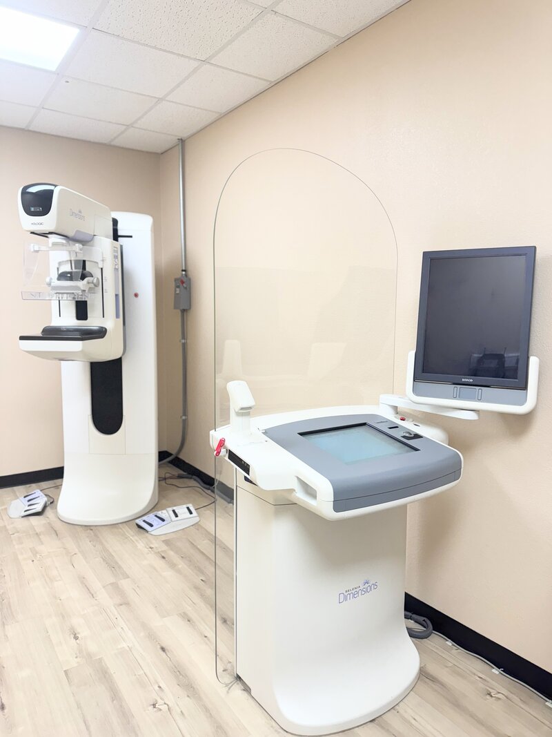 Open MRI Close Up Photo on Services Page - Summit Imaging