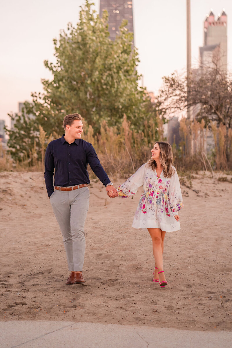 north-avenue-pier-engagement-session (16)