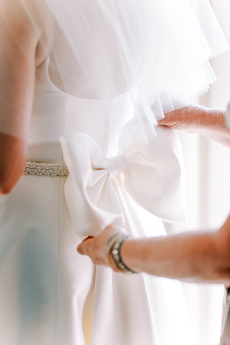 sarah-elizabeth-studio-ohio-wedding-photographer-the-landing-cummins-wedding-friday-getting-ready-112