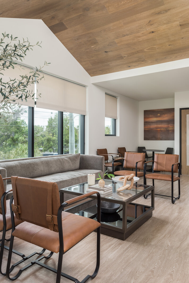 Leather chair and waiting room details at Tampa Bay Periodontics_Scarbro Design