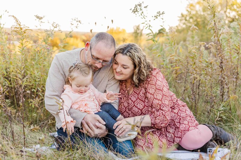Waukesha Wisconsin Family Photographer, Fall Family Portrait session at golden hour.