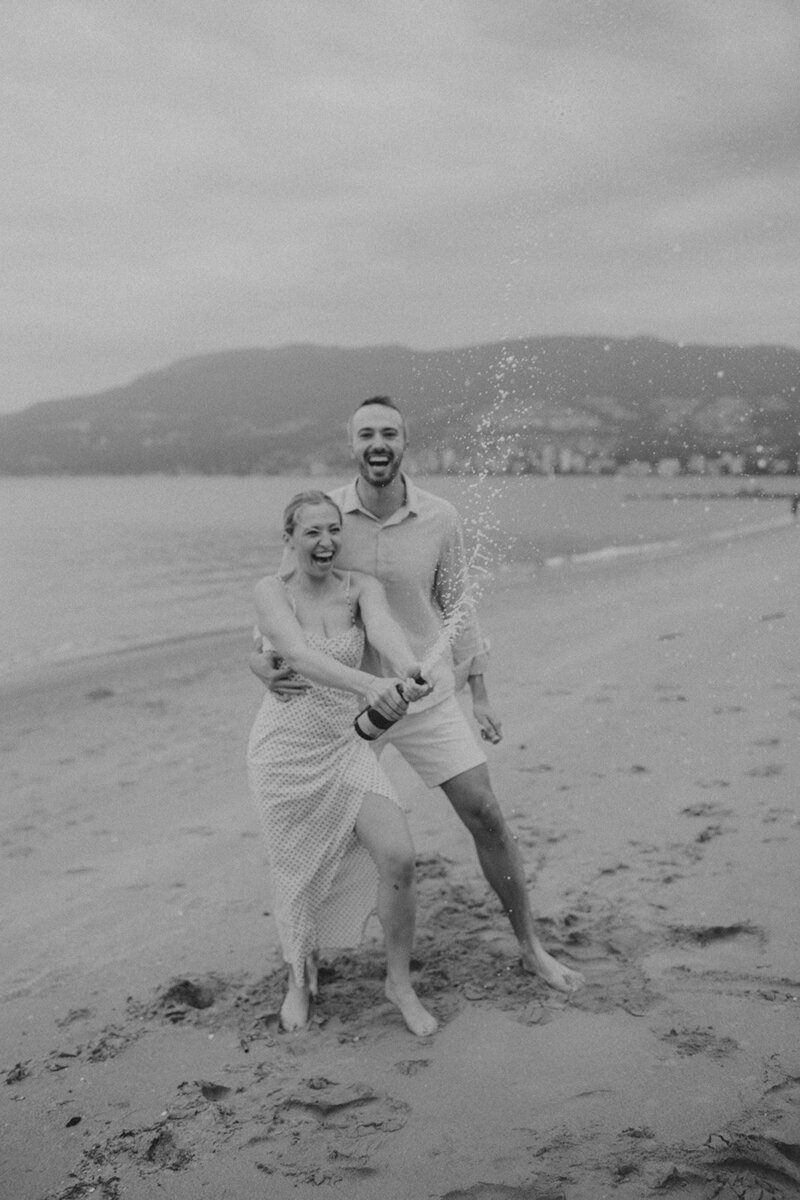 Champagne pop couples photo