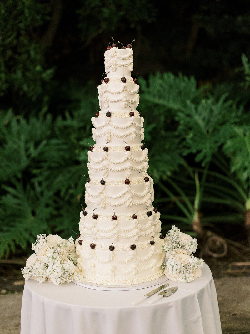 Private estate wedding in Winter Park with modern garden styling