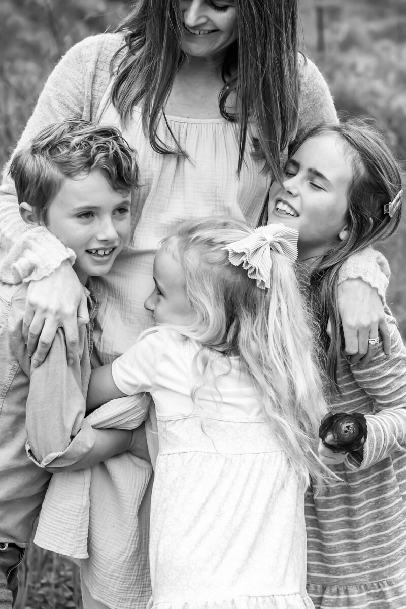 Outdoor Family Portrait Photography | Houston, TX - Shannon Reece Jones  Photography: Houston Newborn \u0026 Family Photographer, image size:800x1200