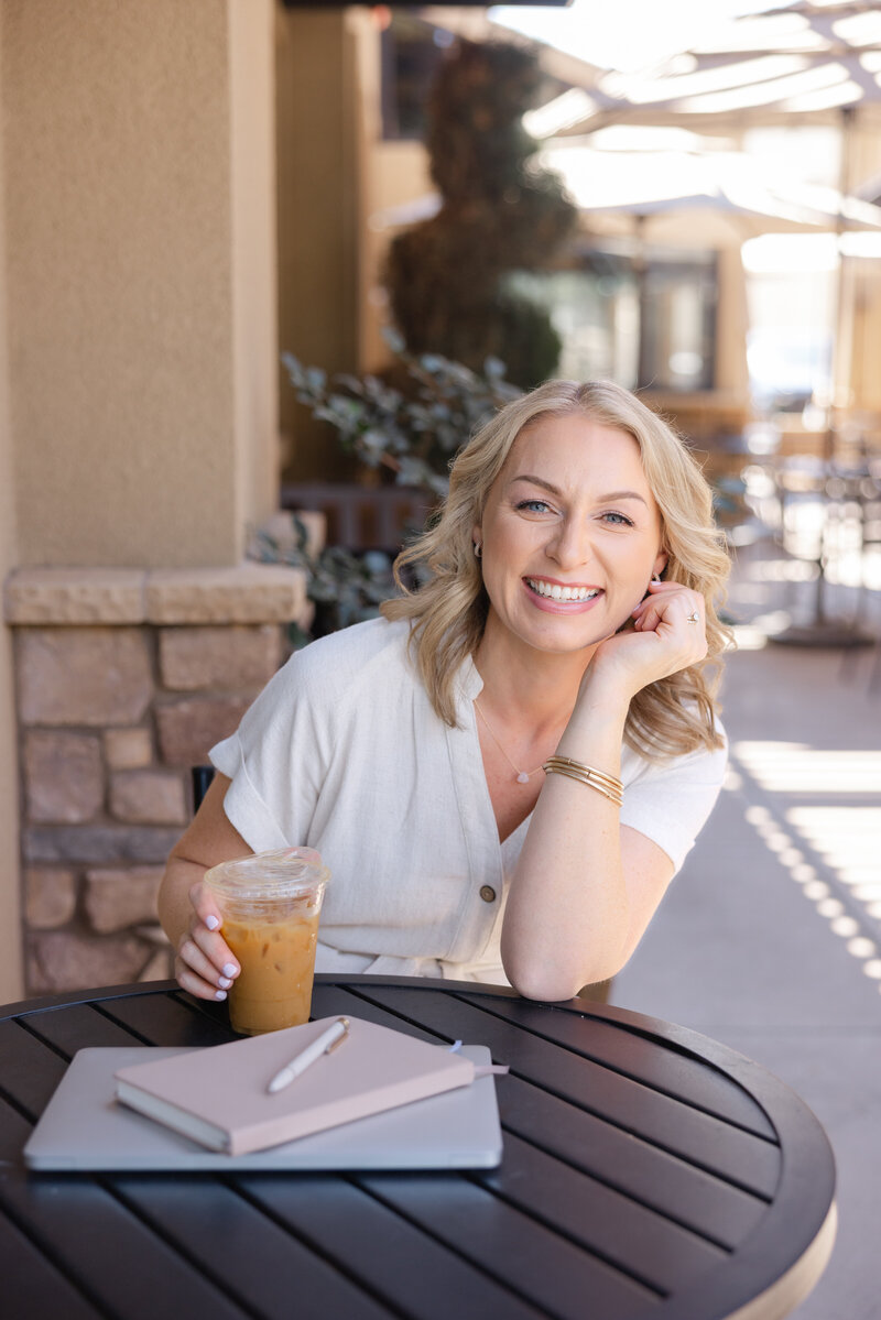 sacramentotherapistheadshot23