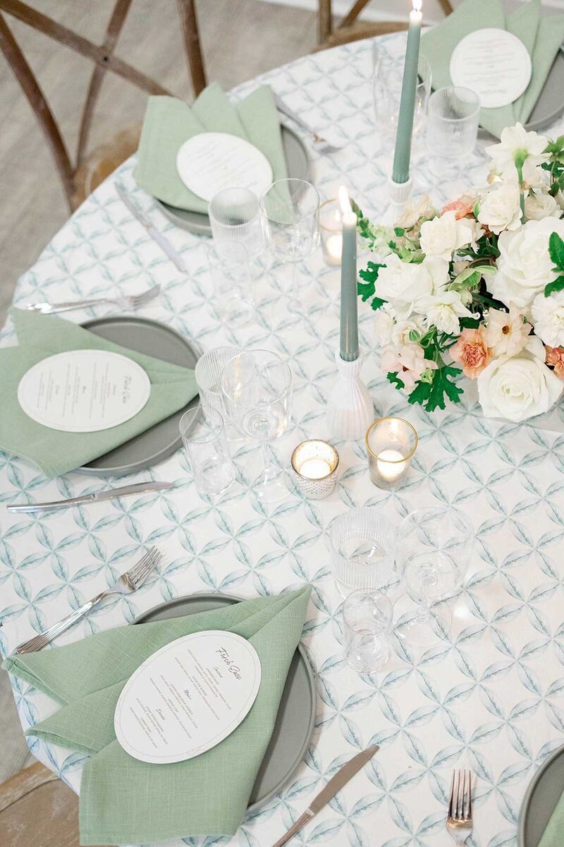 custom-illustrated-spring-wedding-menus
