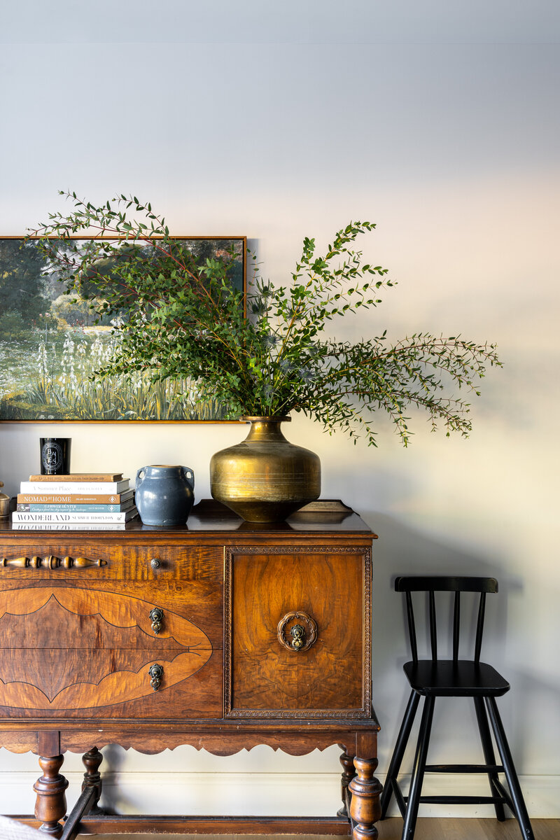 Styled antique entry table 