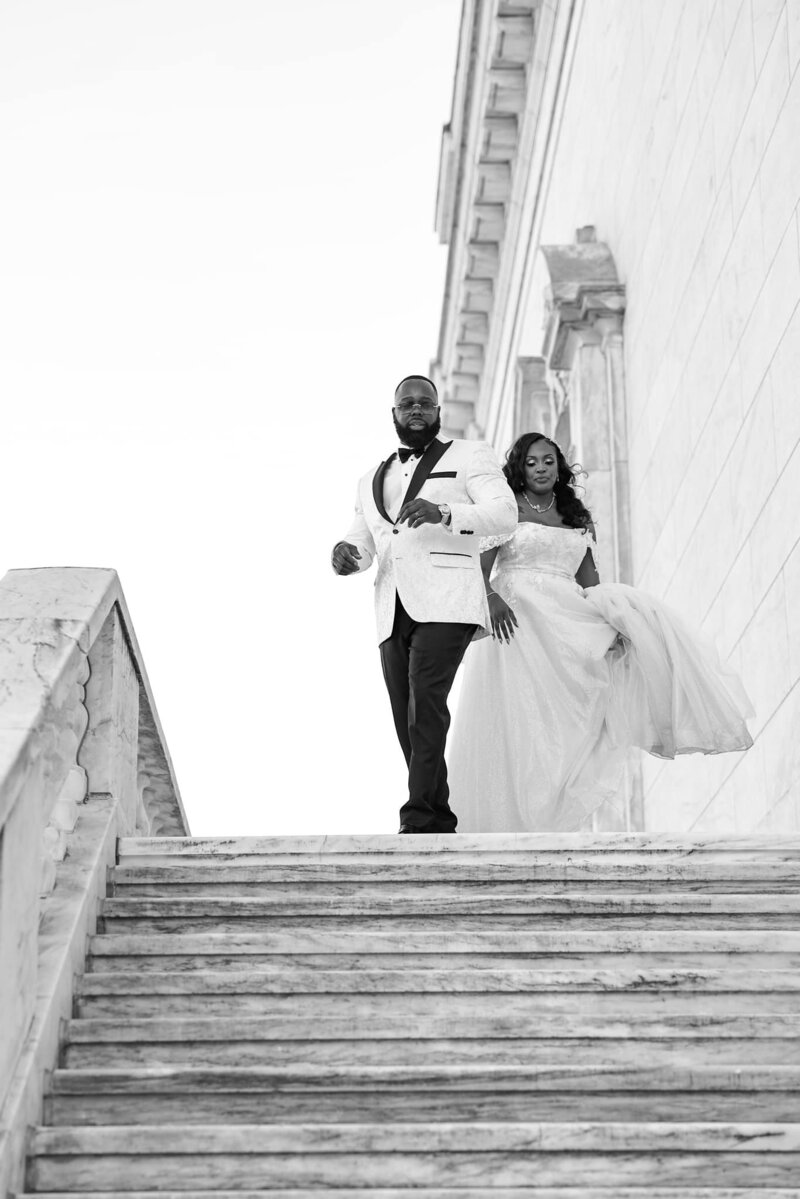 Detroit wedding photographer. Editorial, documentary wedding photographer. Detroit Institute of Art