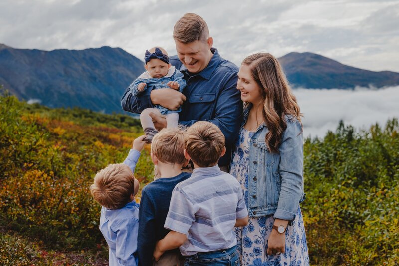 Alaska-Family-Arctic-Valley-D&A_59