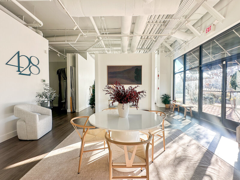 Studioat42801