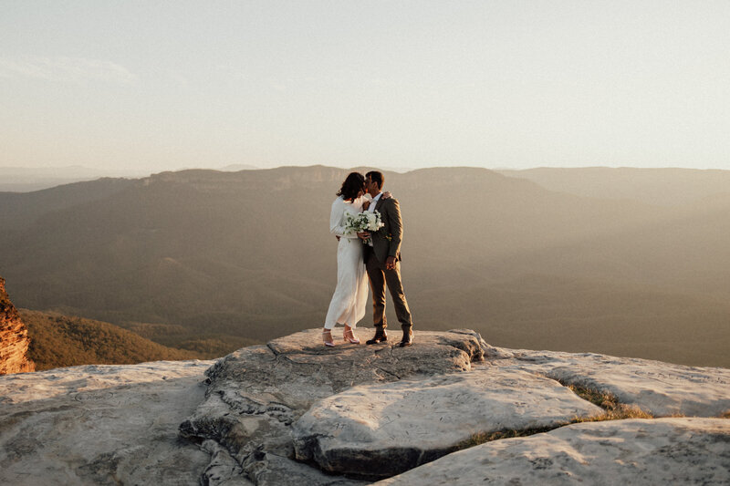 blue-mountains-elopement-photographer-lincolns-rock-elopement-blue-mountains-159