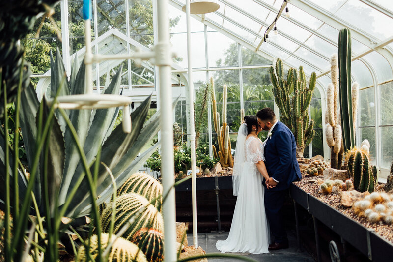 Rebecca Anne Photography has a team of Seattle Based associate photographers who are budget friendly and highly experienced.